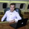 Стив Джобс проведет Дмитрия Медведева на родину iPhone